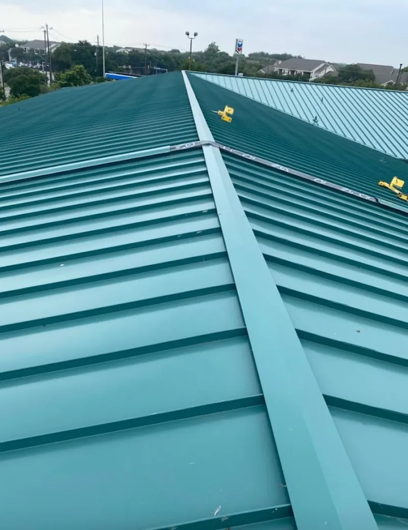 Green commercial metal roof ridge and valley for Metal Roof Repair in Indian Wells